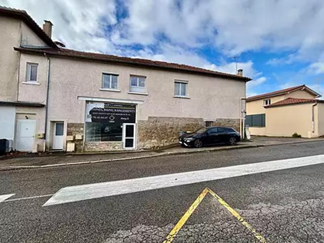 Vaugneray 69670 Achat / Vente divers 4 pièces au dernier étage cave