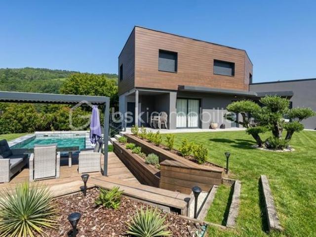 VAULNAVEYS LE HAUT – VILLA CONTEMPORAINE D’EXCEPTION AVEC PISCINE CHAUFFÉE