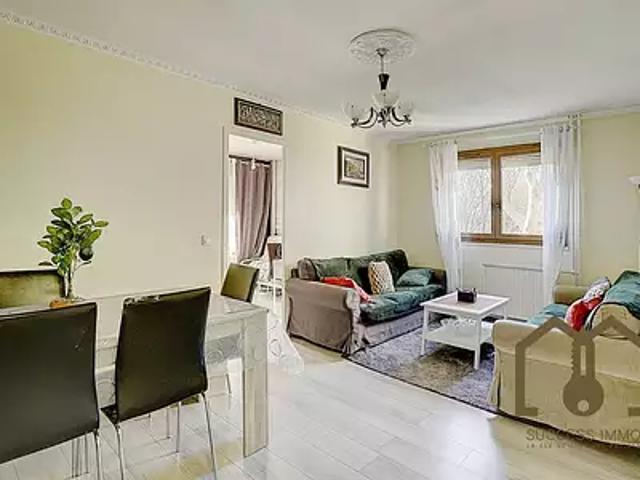 Vaulx en Velin 69120 Achat / Vente appartement 4 pièces t4