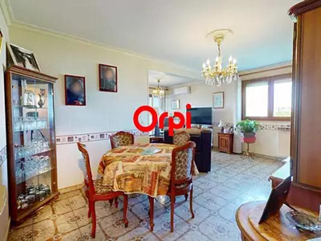 Vaulx en Velin 69120 Achat / Vente appartement 4 pièces t4 cave balcon