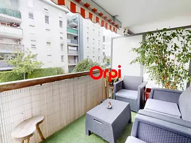 Vaulx en Velin 69120 Achat / Vente appartement 2 pièces t2 balcon