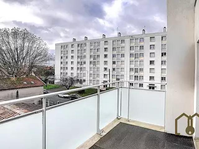 Vaulx en Velin 69120 Achat / Vente appartement 3 pièces t3