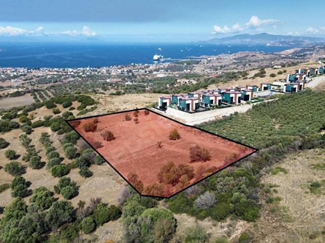VAV GAYRİMENKUL KOZBEYLİ'DE DENİZ MANZARALI SATILIK PARSELLER!