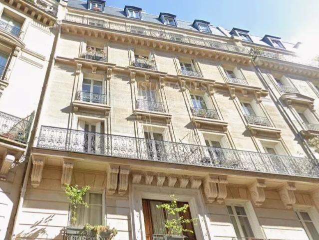 VAVIN/RASPAIL. BEL HAUSSMANNIEN 3e ETAGE