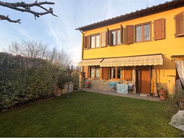 VBF LAMM 295 Lammari LU – Ampio Piano Terra con Giardino Privato e Tre Camere