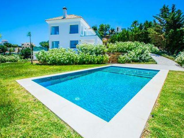 Venta 4 Dormitorio Villa Ojen Malaga DS87763175
