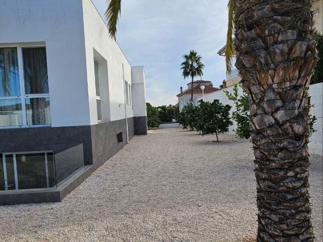 Venta 4 Dormitorio Villa Orihuela Alicante DS92237963