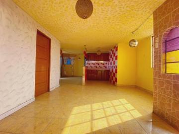 Venta 4 dormitorios, 1 baño, cuarto piso, parihuanca