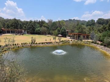 Venta 5 bungalows en rancho en Valle Bravo de 18,000 m2