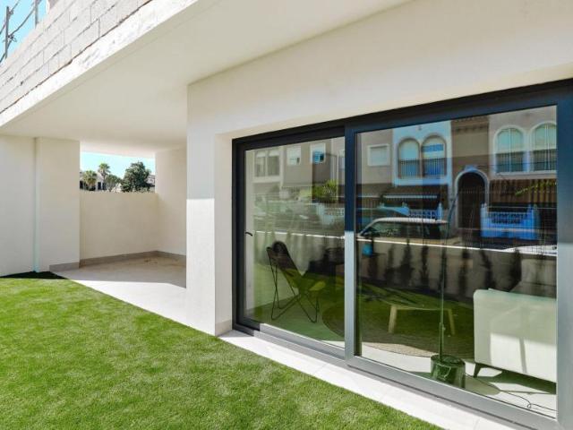 Venta 2 Dormitorio Bangalos Torrevieja Alicante DS78059775