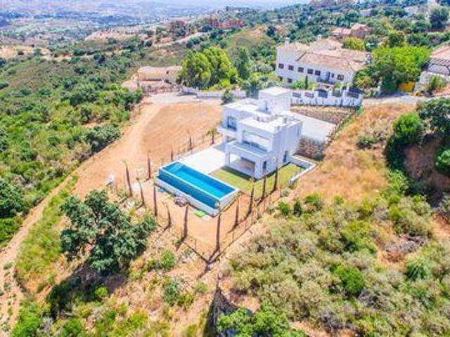 Venta 3 Dormitorio Villa Ojen Malaga DS82863643