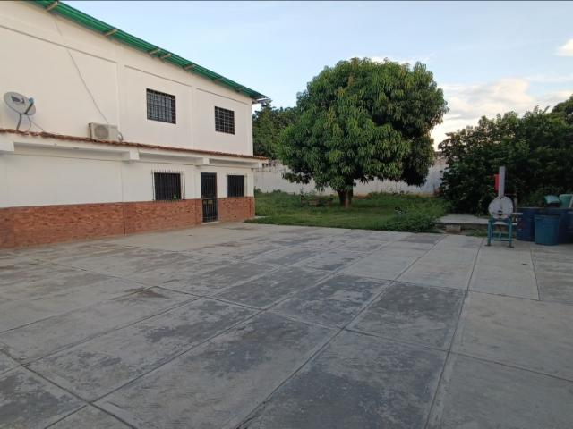 VENTA TERRENO CON CASA Y GALPÓN YAGUA GUACARA 03 17