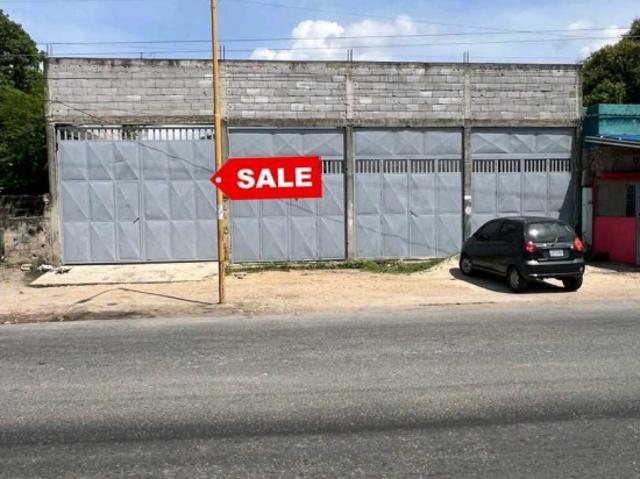 VENTA TERRENO CON GALPÓN AV ARANZAZU VALENCIA A 1KM AUTOPISTA