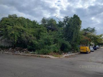 Venta Terreno en esquina, escriturado Col Ejido a 1 cuadra de Constituyentes Playa del Carmen P45435
