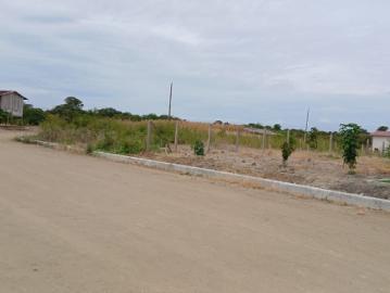 Venta terrenos al sur de Manta con Credito Directo