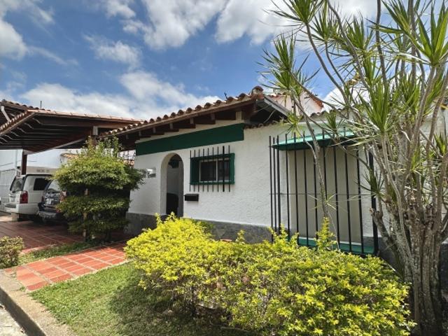 VENTA | Town House 300 m2 Colinas de la California 5446