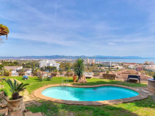 Venta vivienda singular en Torremolinos, Castillo con espectaculares vistas