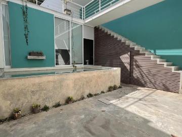 Venta y Renta de Casa remodelada a una cuadra del Parque de Santa Ana