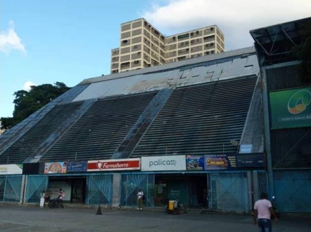 Venta y/o alquiler de Local comercial ubicado en Caricuao /#EG