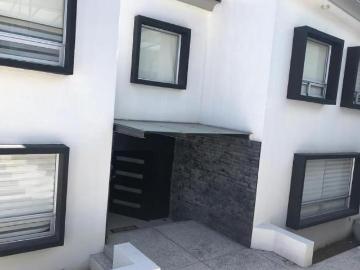 Venta y/o Renta Residencia en Sayavedra