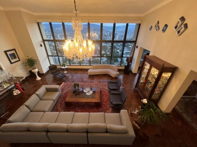 VENTA /ALQUILER EN ALTAMIRA NORTE. PH CON VISTA 360 ESPECTACULAR