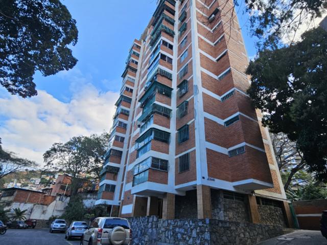 Venta amplio Apartamento el Paraíso, precio de oportunidad