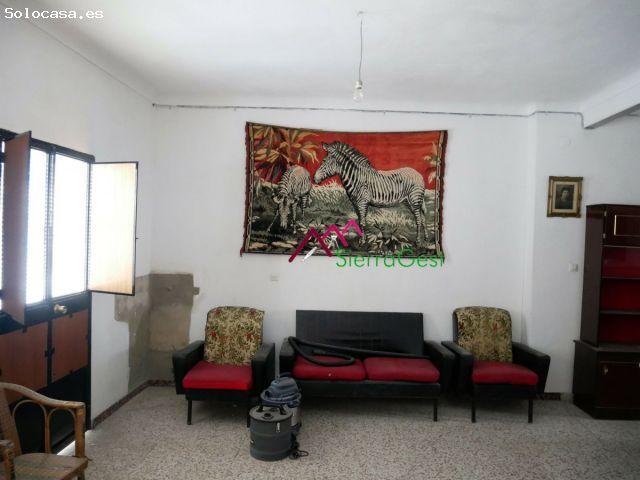VENTA AMPLIA CASA AYUNTAMIENTO