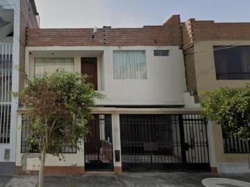 Venta Amplia Casa, Cooperativa Ama Quella II Etapa, SMP