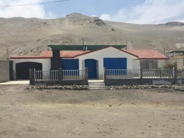 Venta Amplia Casa De Playa En Cerrillos