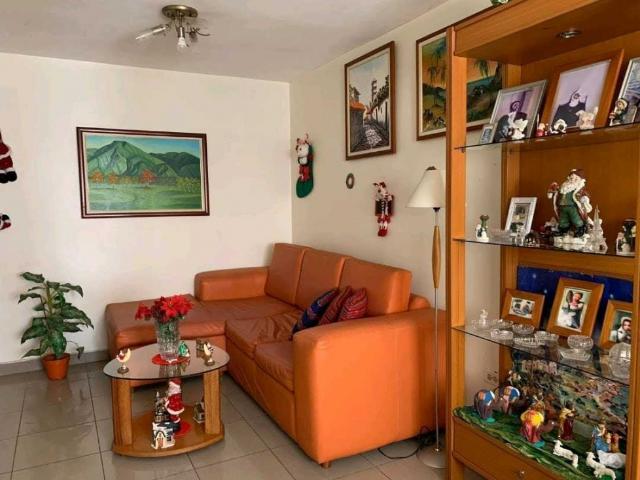 Venta Apartamento 76 M2 Av. San Martin