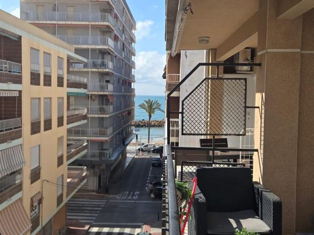 Venta! Apartamento de 3 dormitorios totalmente reformado y a. 103m² Torrevieja
