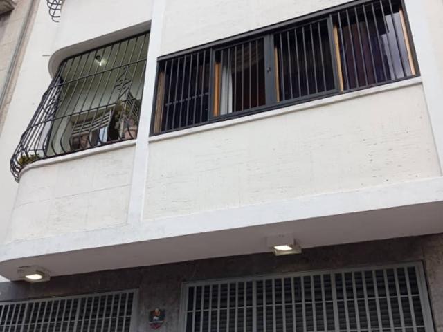 Venta. Apartamento. La Candelaria. Caracas 157701MAH