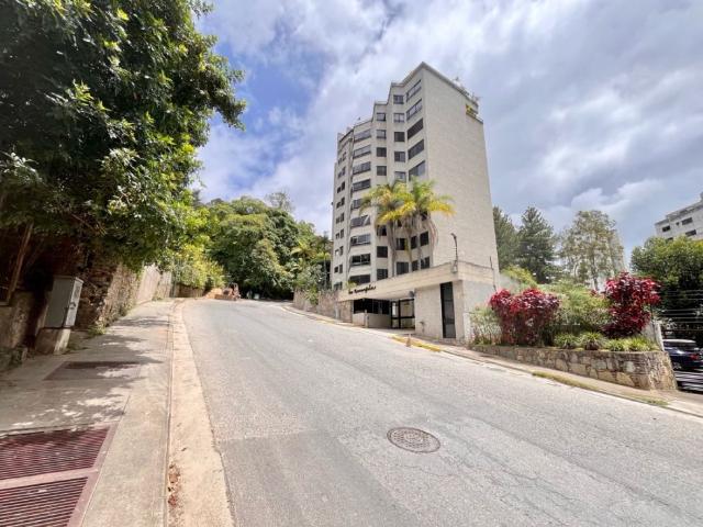 Venta apartamento Los Naranjos con mobiliario
