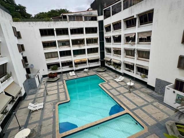 Venta Apartamento Resd. Bosque Malú, Las Delicias Maracay Edo Aragua