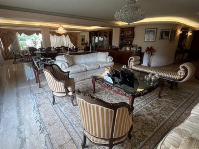 Venta. Apartamento. San Bernardino. Caracas 157096