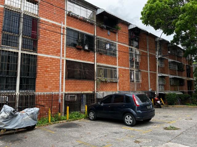 Venta Apto En Las Rosas Guatire