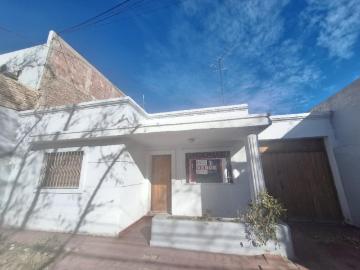 Venta. Atencion Casa Frente Plaza De La Joroba