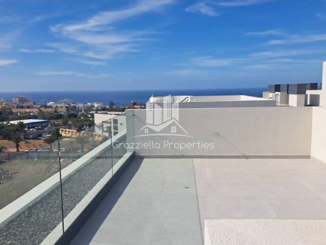 VENTA ATICO DE LUJO EN MADROÑAL COSTA ADEJE TENERIFE SUR