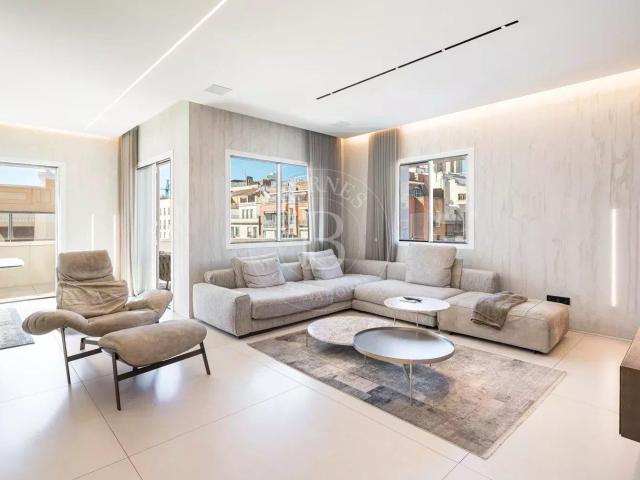 Venta Atico reformado en Goya 228m² Madrid