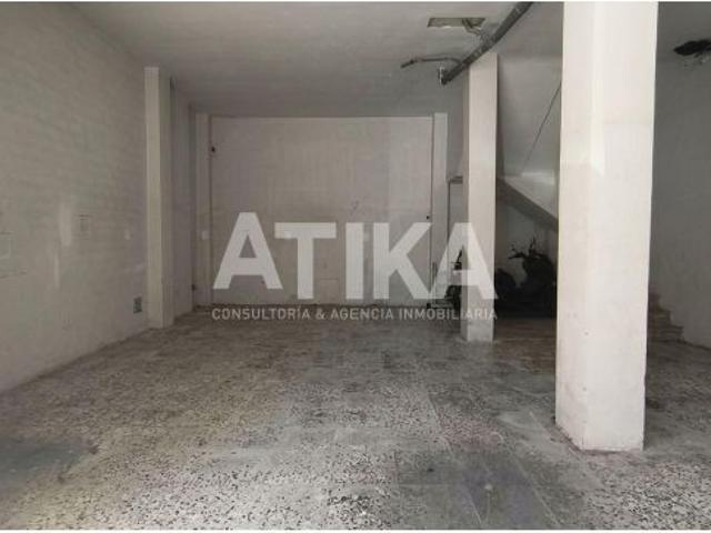 VENTA BAJO COMERCIAL EN LA ZONA DE SAN RAFAEL