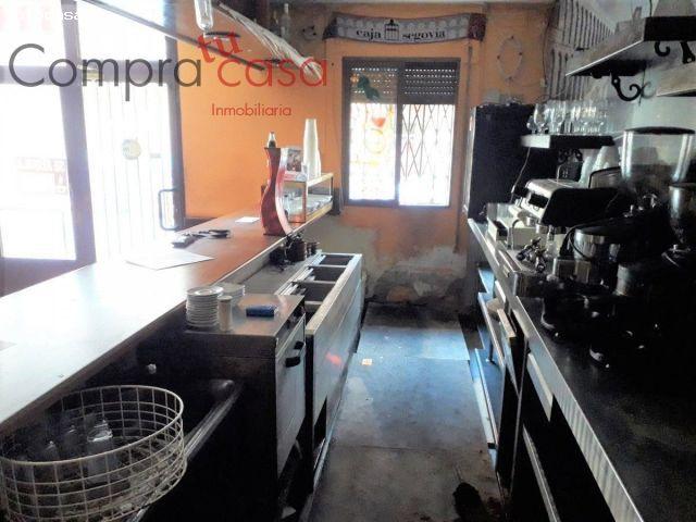VENTA..BAR BARRIO DE SAN LORENZO MONTADO.