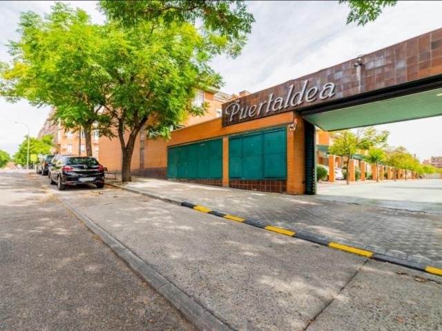 VENTA BONITO CHALET EN LAS ROSAS