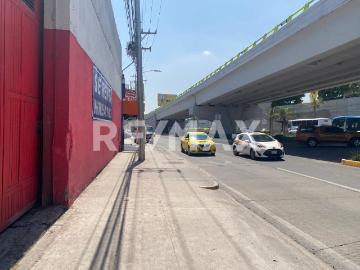 Venta Bodega Comercial sobre Av. Constituyentes