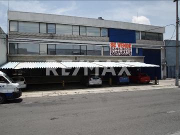 Venta bodega con oficinas en Naucalpan