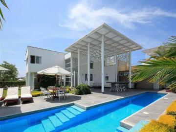 VENTA CASA MODERNA EN ASIA GOLF CLUB 609 735 4