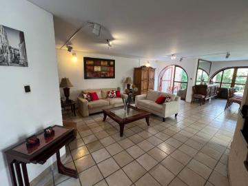 VENTA CASA MONTERRICO SURCO – CALLE CERRADA – 5 DORMITORIOS