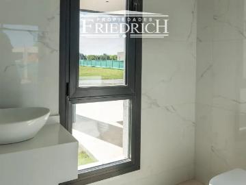 Venta Casa a estrenar 3 dormitorios, 235m2, Oeste, Av. Fernández Beschtedt, Everlinks Golf & Country Club | Inmuebles Clarín