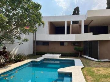 VENTA CASA AL NORTE DE CUERNAVACA CON ALBERCA LOMAS DE ATZINGO CAS_5097 CUE/DL