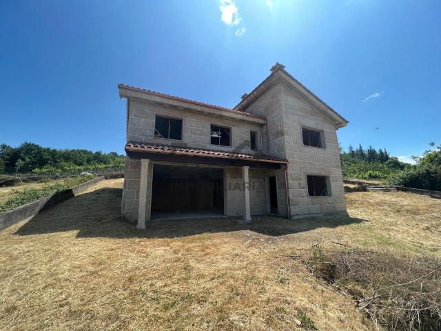VENTA CASA CERCA DE MELIAS