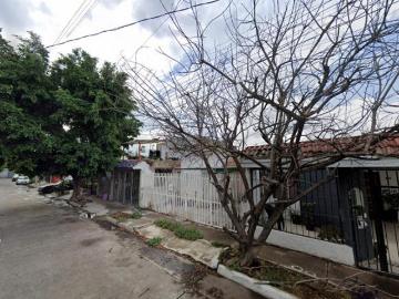 VENTA CASA COL FERROCARRIL CERCA DEL MUSEO DE PALEONTOLOGIA DE GUADALAJARA